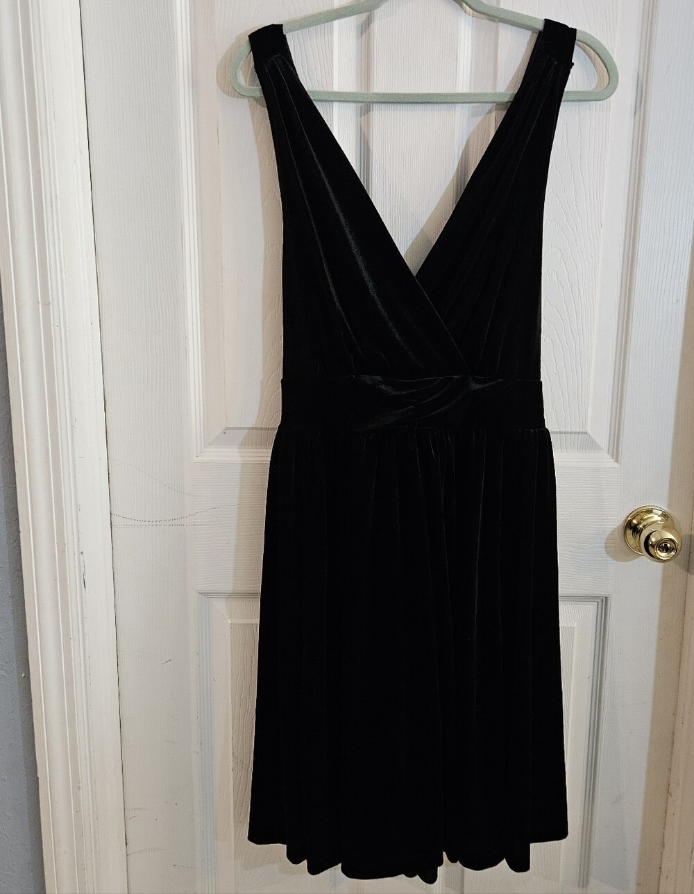 Torrid Black Velvet Surplice Full Skirt Tank Dress Size 1X NWT Party Occasion